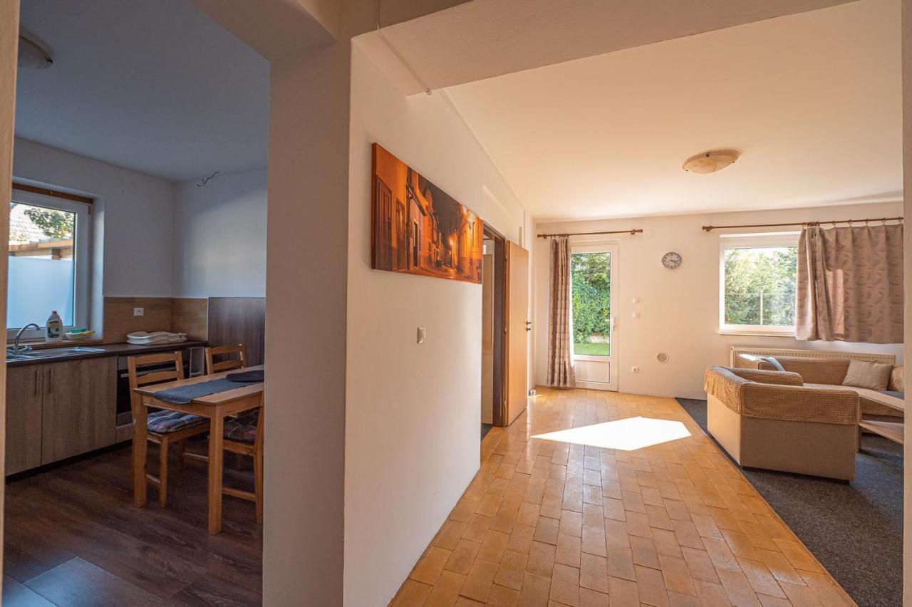 Xlsuite Apartment Comfort Piestany Bagian luar foto