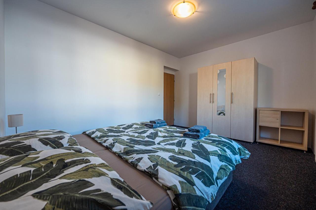 Xlsuite Apartment Comfort Piestany Bagian luar foto